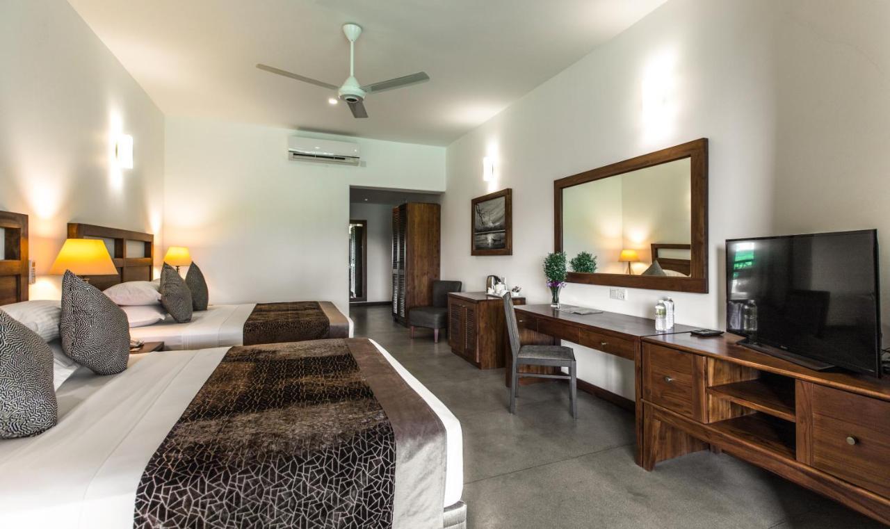 Hotel Earls Rajarata Anuradhapura Zewnętrze zdjęcie
