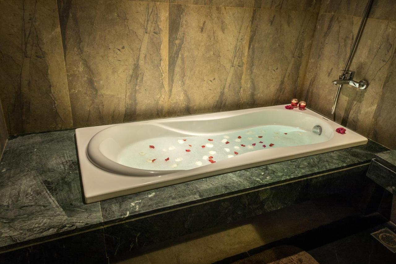 Hotel Earls Rajarata Anuradhapura Zewnętrze zdjęcie