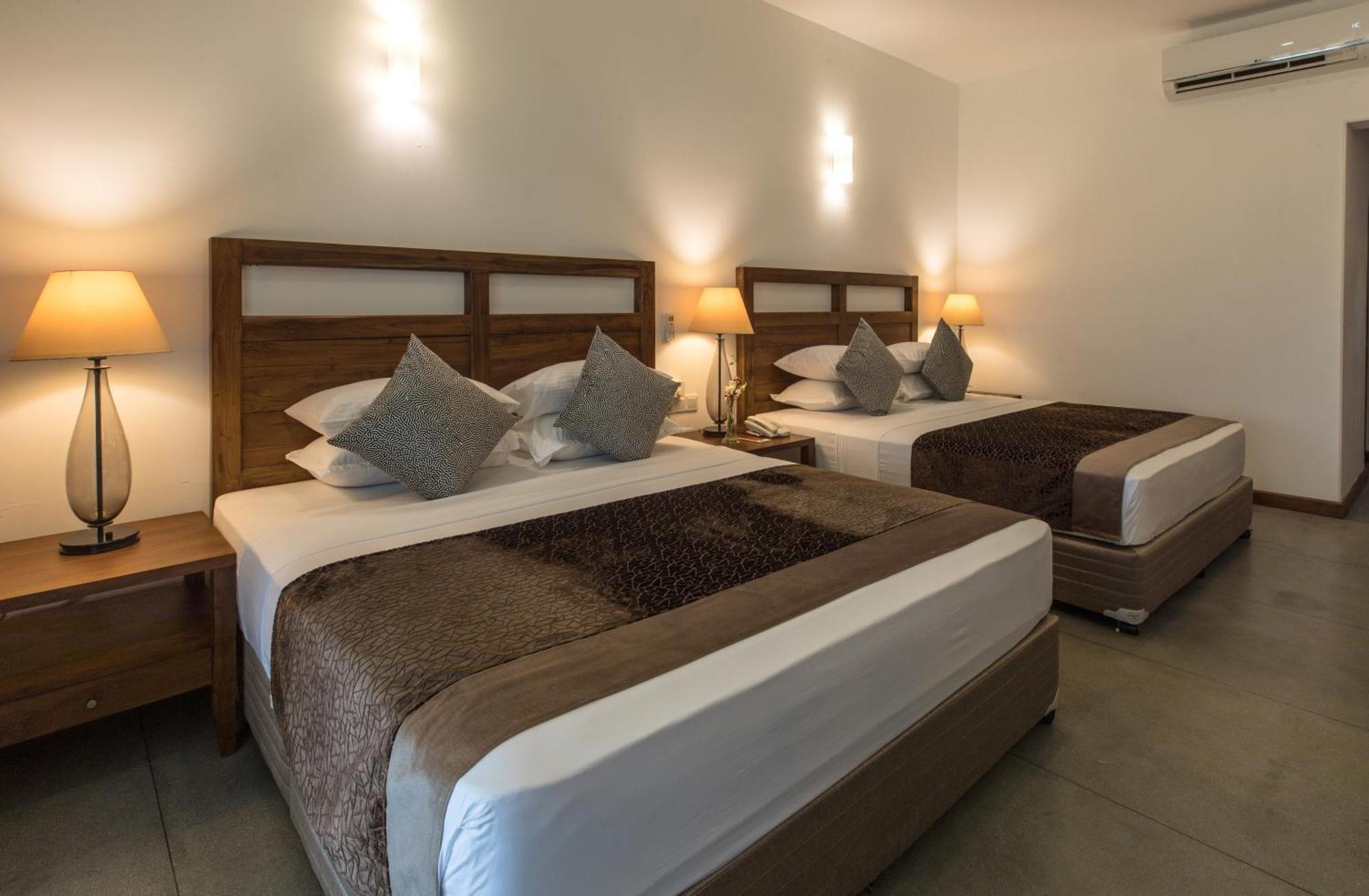 Hotel Earls Rajarata Anuradhapura Pokój zdjęcie