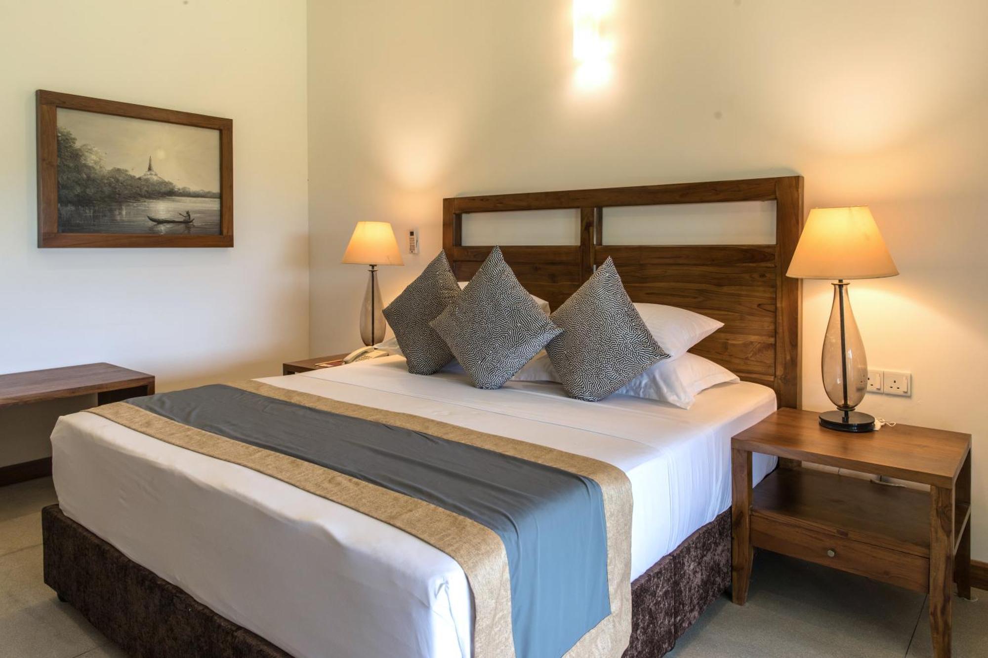 Hotel Earls Rajarata Anuradhapura Pokój zdjęcie